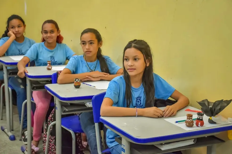Alunos das redes de Campo Grande e Estado retornam às aulas no dia 1º de agosto Alunos das redes de Campo Grande e Estado retornam às aulas no dia 1º de agosto