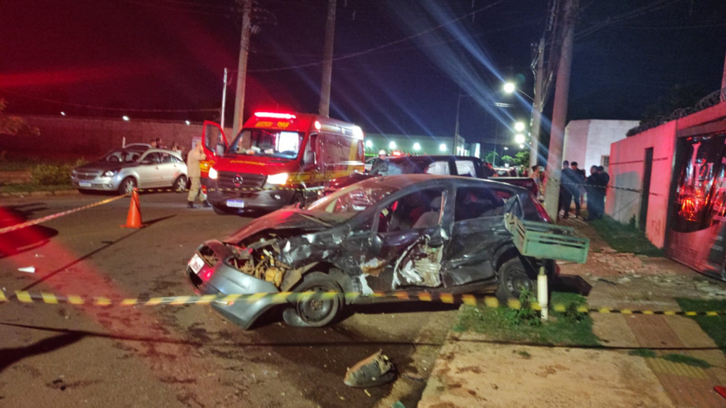Ultrapassagem proibida provoca acidente com três vítimas na Morada do Sossego Ultrapassagem proibida provoca acidente com três vítimas na Morada do Sossego