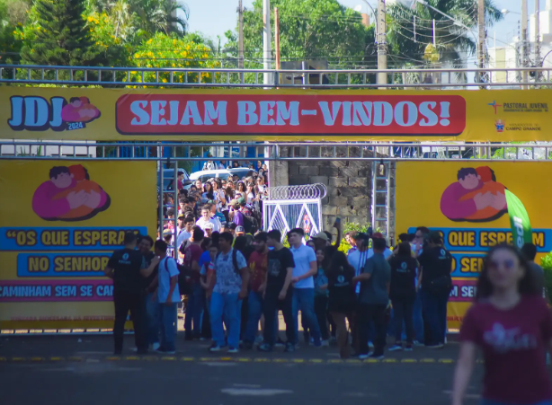 Riedel e primeira-dama prestigiam a abertura da Jornada Diocesana da Juventude 2024 Riedel e primeira-dama prestigiam a abertura da Jornada Diocesana da Juventude 2024