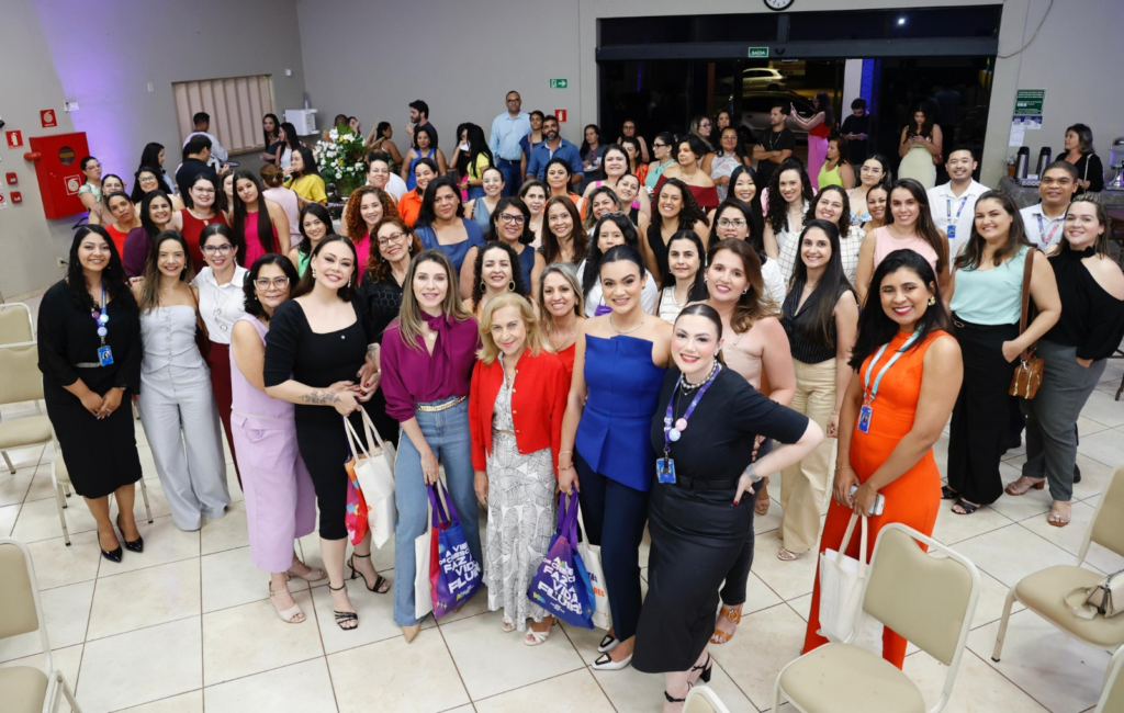 Talk-show do Sebrae/MS inspira empresárias dos segmentos de beleza, moda e bem-estar em Dourados Talk-show do Sebrae/MS inspira empresárias dos segmentos de beleza, moda e bem-estar em Dourados