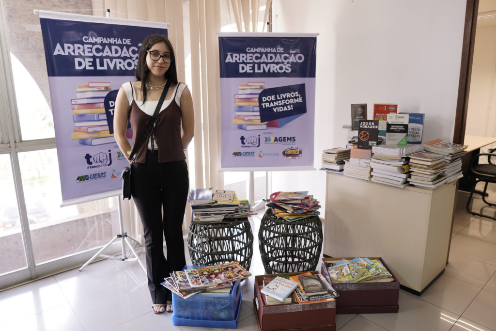 Uma semana, mil histórias: AGEMS e parceiros arrecadam mais de mil livros em início de campanha Uma semana, mil histórias: AGEMS e parceiros arrecadam mais de mil livros em início de campanha