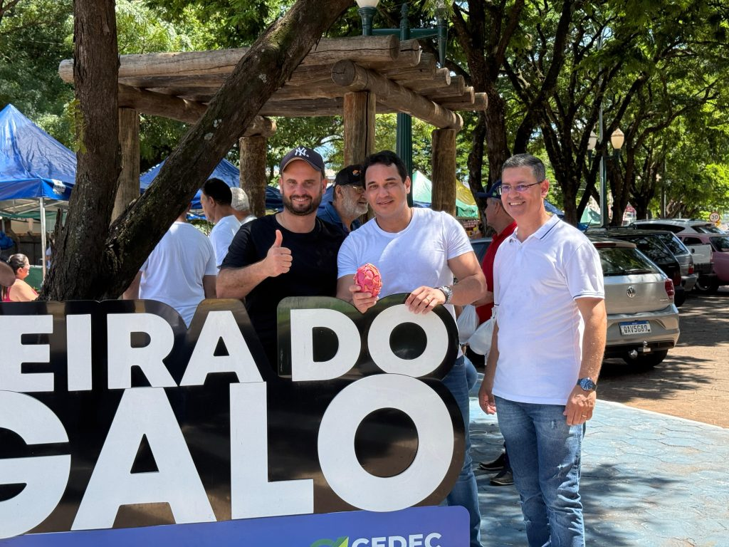 Feira do Galo de Naviraí completa 2 anos com R$ 2 milhões em vendas da agricultura familiar Feira do Galo de Naviraí completa 2 anos com R$ 2 milhões em vendas da agricultura familiar
