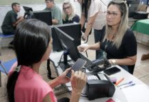 Detran leva serviços de regularização de documentos ao distrito de Albuquerque