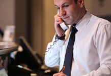 Dia do porteiro: confira cinco dicas para ser um profissional eficiente no condomínio