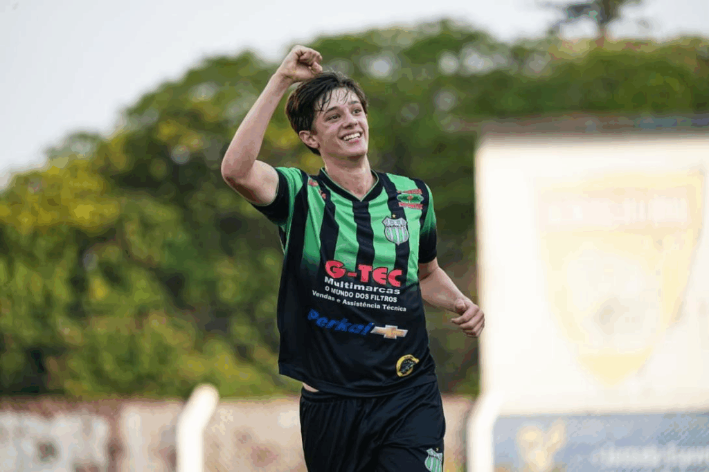 Corumbaense e Náutico FC largam na frente nas semifinais do Sul-Mato-Grossense Sub-15 Corumbaense e Náutico FC largam na frente nas semifinais do Sul-Mato-Grossense Sub-15