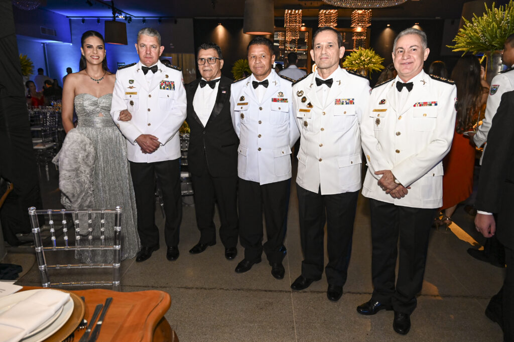 Baile da Espada 2025 promove noite memorável para celebrar os 190 anos da PMMS Baile da Espada 2025 promove noite memorável para celebrar os 190 anos da PMMS