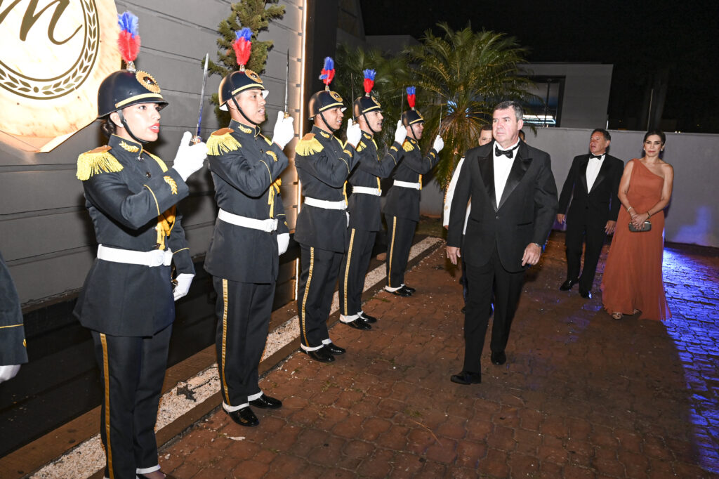 Baile da Espada 2025 promove noite memorável para celebrar os 190 anos da PMMS Baile da Espada 2025 promove noite memorável para celebrar os 190 anos da PMMS
