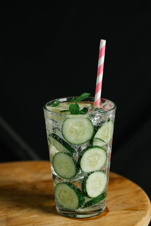 Dias quentes pedem frutas frescas e ricas em vitaminas, minerais e fibras; veja dicas! Dias quentes pedem frutas frescas e ricas em vitaminas, minerais e fibras; veja dicas!