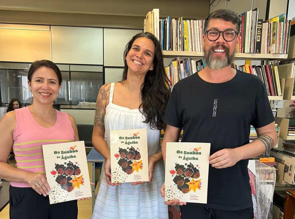 Escritora apresenta livro sobre garota cientista na Bienal Pantanal