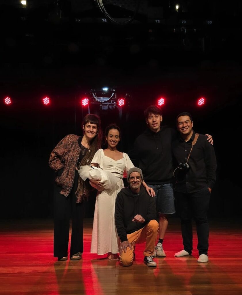 Artista leva o teatro de Nelson Rodrigues a penitenciárias femininas de Campo Grande