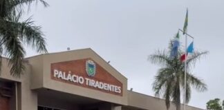 Vídeo: policiais militares de MS prestam homenagem aos policiais mortos na operação do RJ