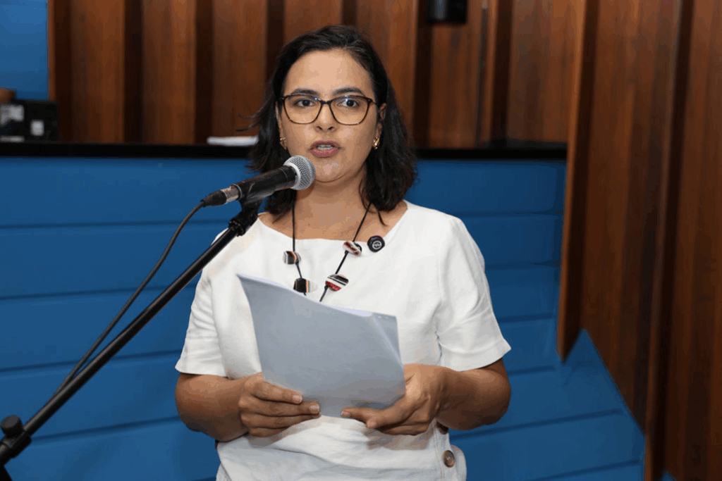 Deputados debatem legalização de “bico” em jornadas policiais Deputados debatem legalização de “bico” em jornadas policiais
