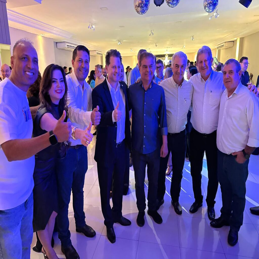 Vice-governador e prefeitos reconhecem trabalho do senador Nelsinho Trad e Reinaldo Azambuja Vice-governador e prefeitos reconhecem trabalho do senador Nelsinho Trad e Reinaldo Azambuja
