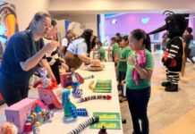 ‘Tampinha que Transforma’ leva educação ambiental e elimina potenciais criadouros da dengue