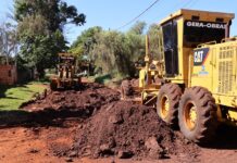Após período de chuva, Prefeitura retoma cascalhamento na Sitioca Campina Verde