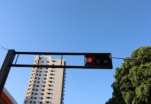 Guaicurus recebe semáforos e novo ordenamento de tráfego após avanço de condomínios