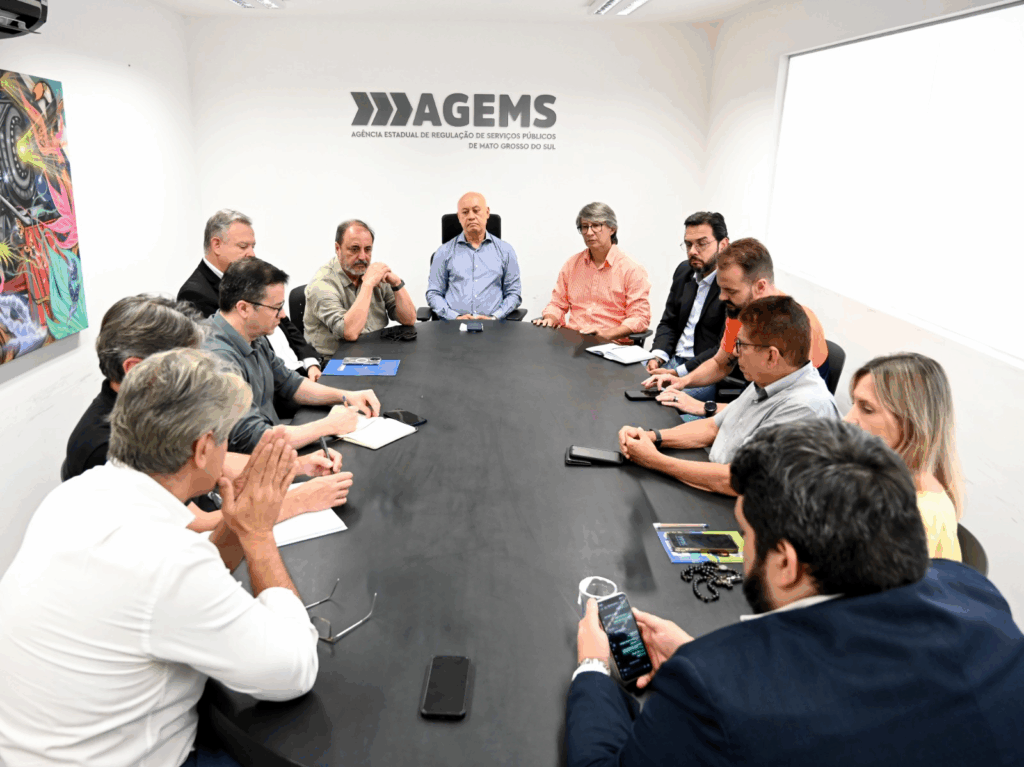 Operação no dia 27 vai eliminar fios soltos e ligações clandestinas no centro da Capital Operação no dia 27 vai eliminar fios soltos e ligações clandestinas no centro da Capital