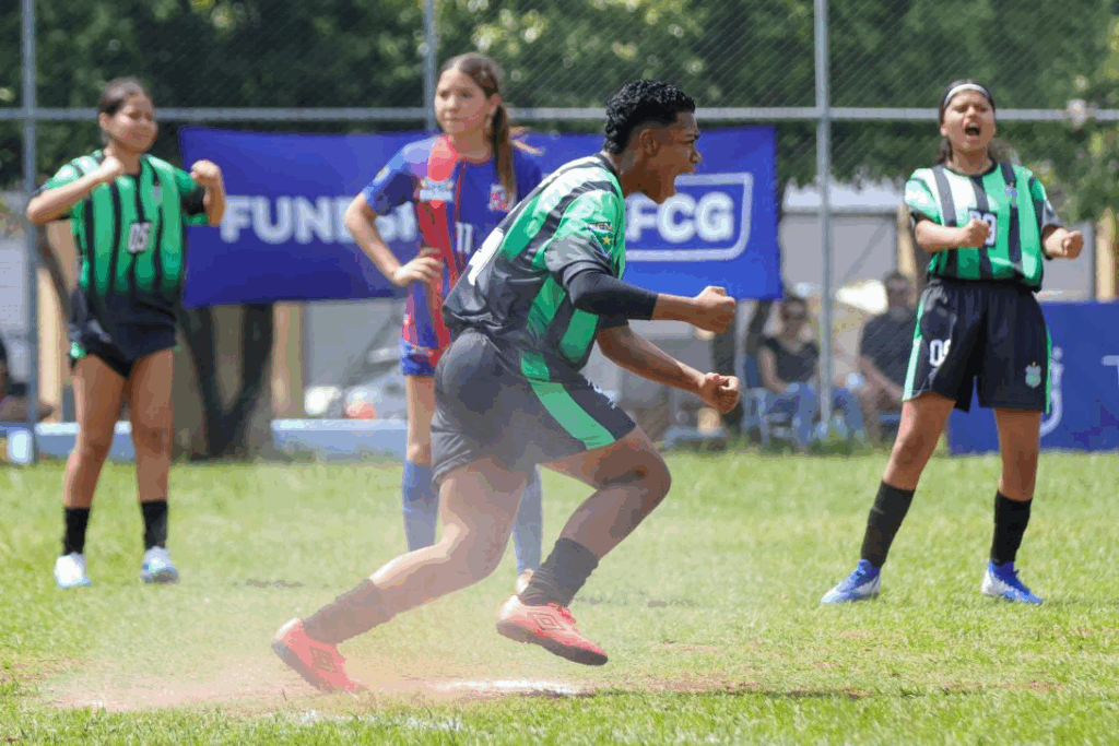 Futebol de base e feminino agitam fim de semana em Campo Grande e no interior de MS Futebol de base e feminino agitam fim de semana em Campo Grande e no interior de MS
