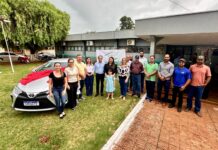 Coronel David entrega veículo à Saúde e renova compromisso com Aral Moreira