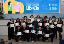 Curso de Libras ofertado pela Câmara forma 23 alunos e fortalece inclusão da comunidade surda