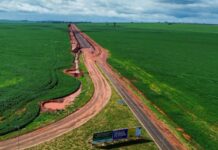 Em Juti e Amambai, Governo de MS lança obra da MS-289 e entrega obras de educação e infrastrutura