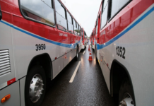 Sindicato dos motoristas confirma manutenção da greve com 100% dos ônibus parados na quarta-feira