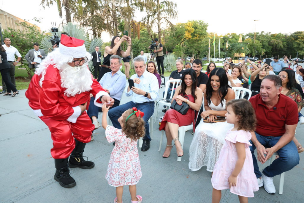Cantata Natalina da ALEMS emociona público e celebra esperança, fé e solidariedade Cantata Natalina da ALEMS emociona público e celebra esperança, fé e solidariedade