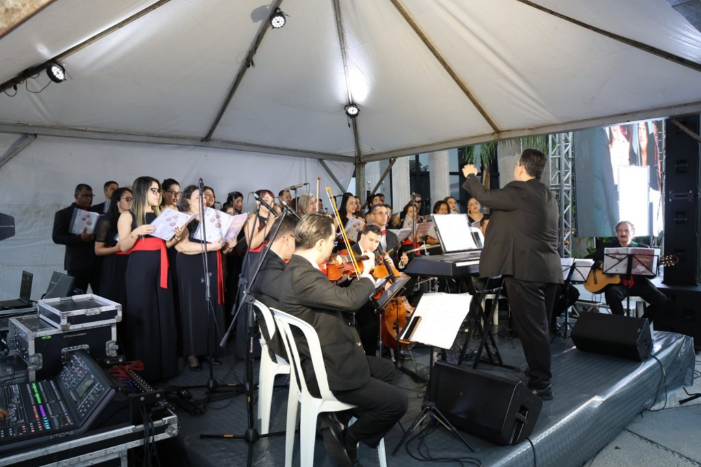 Cantata Natalina da ALEMS emociona público e celebra esperança, fé e solidariedade Cantata Natalina da ALEMS emociona público e celebra esperança, fé e solidariedade