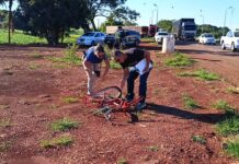 Ciclista de 15 anos morre atropelado ao tentar cruzar rodovia federal de Dourados