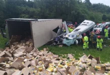 Tentativa de assalto a caminhão na BR-116 termina em acidente com 6 mortos na Grande Curitiba