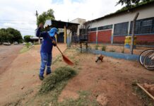 Prefeitura de Dourados inicia limpeza de escolas e Centros de Educação Infantil para abrir ano letivo