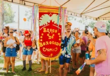 Bloco do Borogodó anima edição carnavalesca da feira em Campo Grande