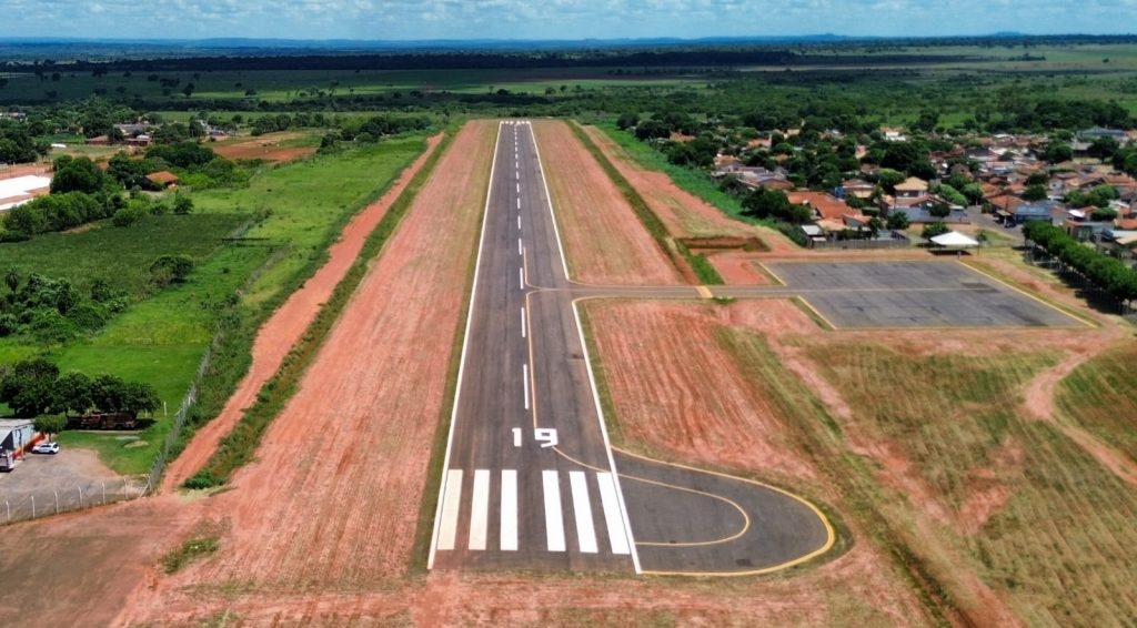 Jardim recebe obras em aeroporto, escola e bairros durante agenda do governo do Estado