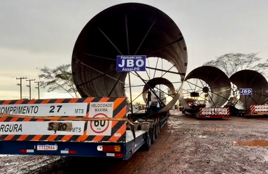 Transporte de peças gigantes de usina de celulose deixa trânsito lento em rodovias de MS