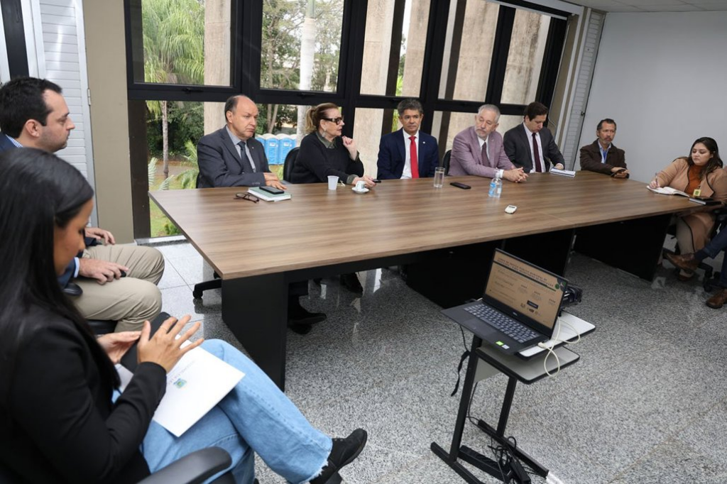 ALEMS impulsiona debates e políticas na área da educação