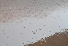 Vídeo: chuva de verão provoca queda de granizos e enxurradas em ruas e avenidas da Capital
