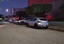 Corpo é encontrado em calçada no bairro Vila Glória; suspeita é de esfaqueamento