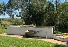 Feto é encontrado sem a cabeça em rede de esgoto na cidade de Eldorado