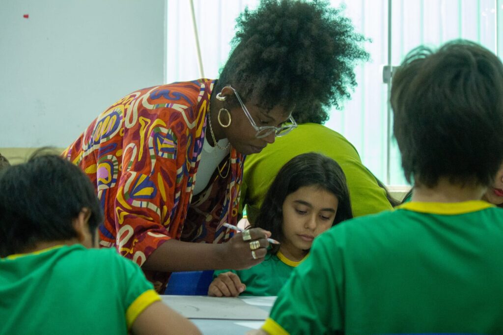 Arte, identidade e pertencimento marcam oficinas do projeto Reafirmando Territórios na Comunidade Quilombola Chácara Buriti