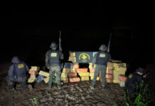 Vídeo: DOF intercepta transporte milionário de maconha através do Rio Apa