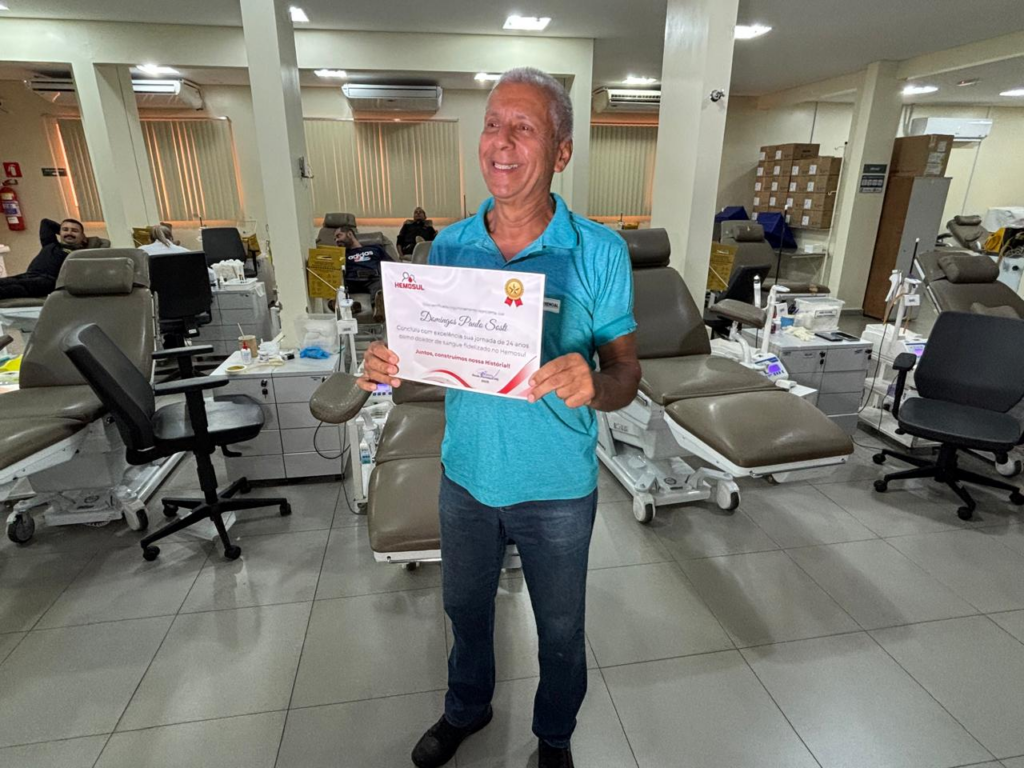 Doador encerra ciclo de 52 anos salvando vidas com última doação de sangue na Capital Doador encerra ciclo de 52 anos salvando vidas com última doação de sangue na Capital