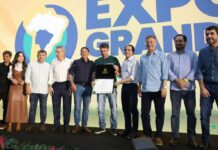 Deputados participam de abertura da Expogrande e inauguram estande da ALEMS