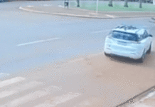 Vídeo: veículo tomba ao ser atingido por outro durante conversão em Sidrolândia