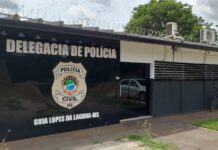 Mulher é presa tentando matar o namorado com machadadas em MS