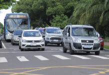 Detran alerta para prazo do licenciamento de veículos com finais 1 e 2 em MS