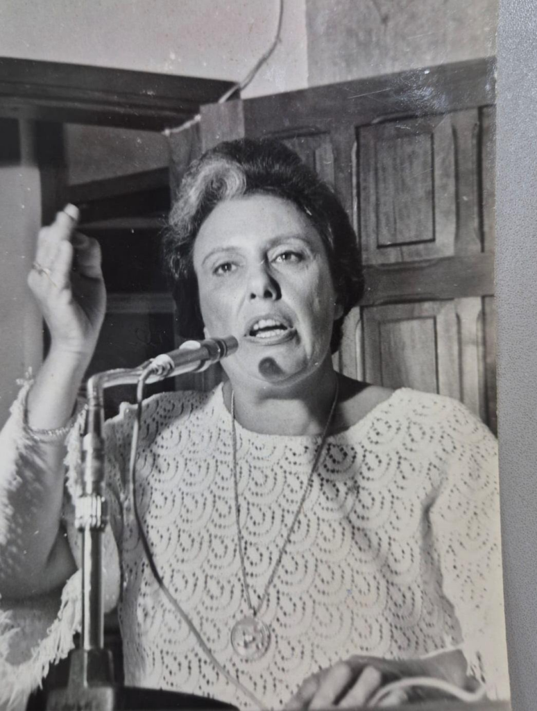 Nelly Bacha, ex-vereadora e 1ª mulher prefeita de Campo Grande, morre aos 84 anos Nelly Bacha, ex-vereadora e 1ª mulher prefeita de Campo Grande, morre aos 84 anos