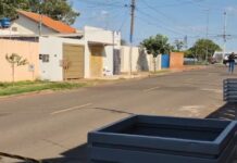 Tentativa de assalto termina com tiros, feridos e acidente de trânsito em Campo Grande