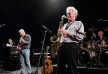 Morre Dick Parry, saxofonista que marcou clássicos do Pink Floyd
