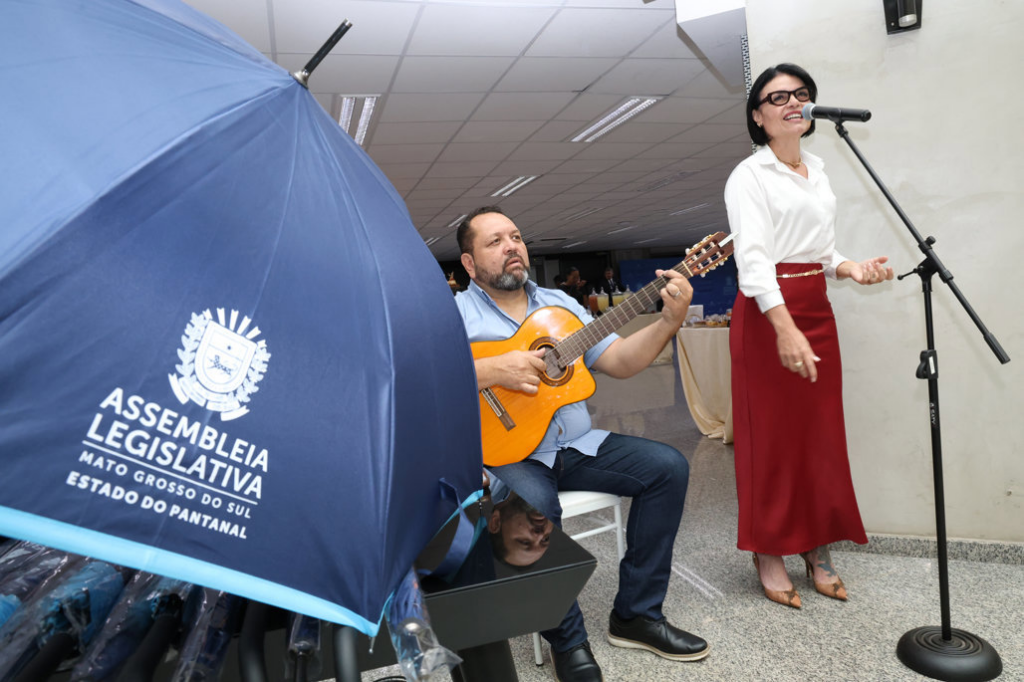 Dia das Mães é celebrado com emoção, música e acolhimento na Assembleia Legislativa