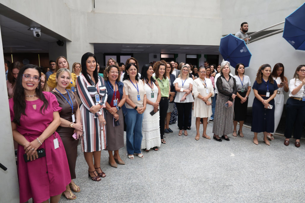 Dia das Mães é celebrado com emoção, música e acolhimento na Assembleia Legislativa